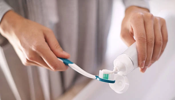 toothpaste toothpaste